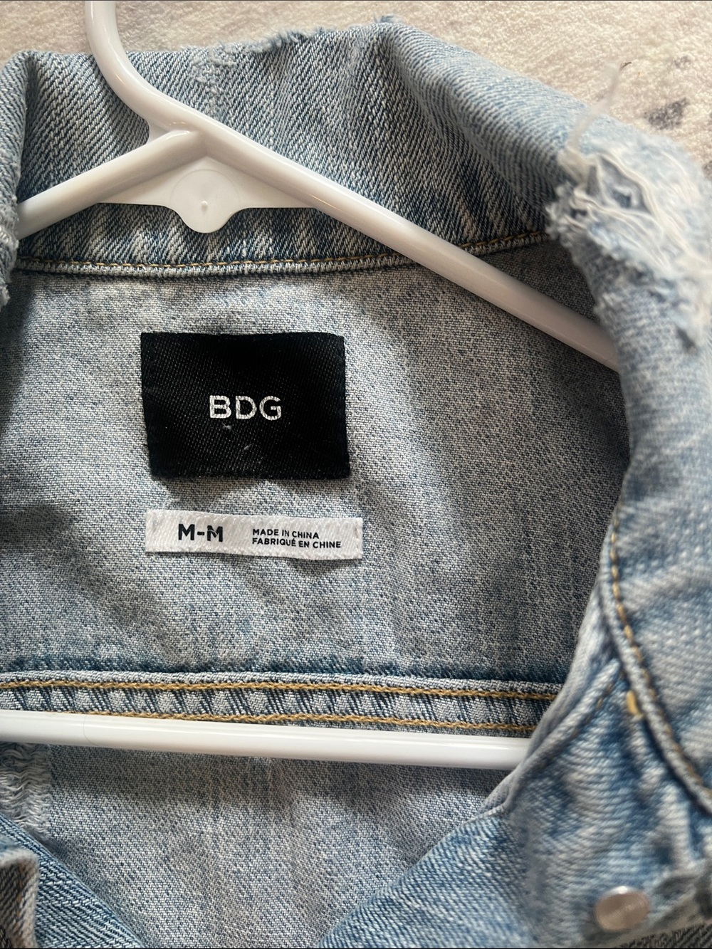 BDG Washed Blue Distressed Denim Vest - Picture 4 of 6